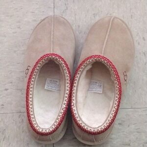 Ugg Tasman slippers